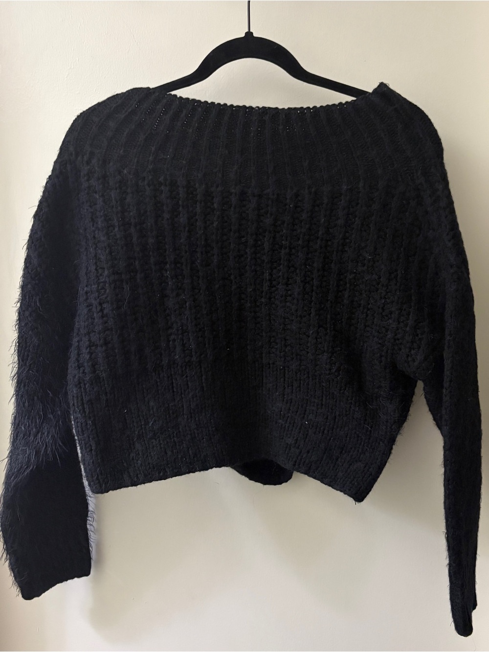 Love Tree Black Ribbed Knit Crewneck Sweater